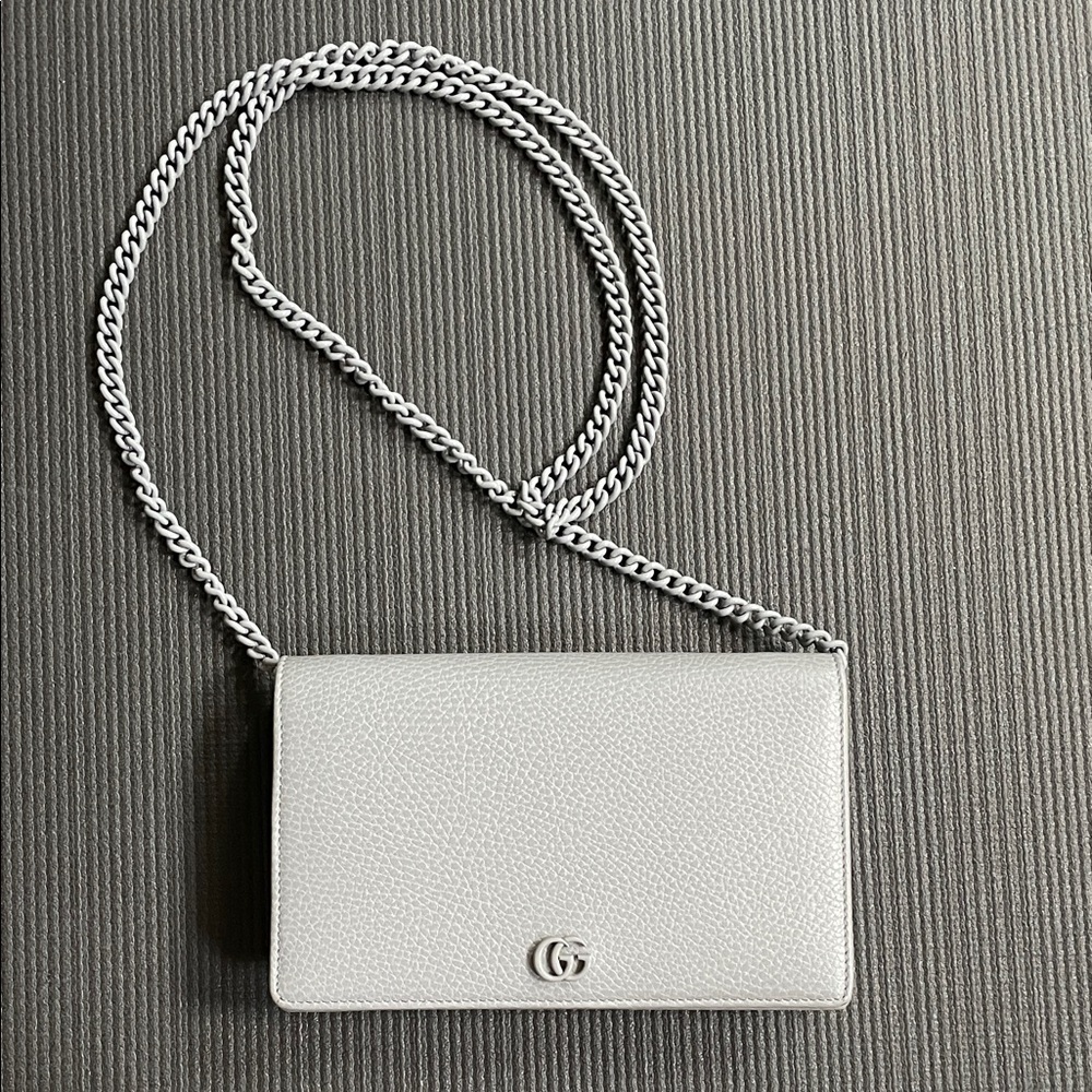 GG Pebbled leather chain crossbody